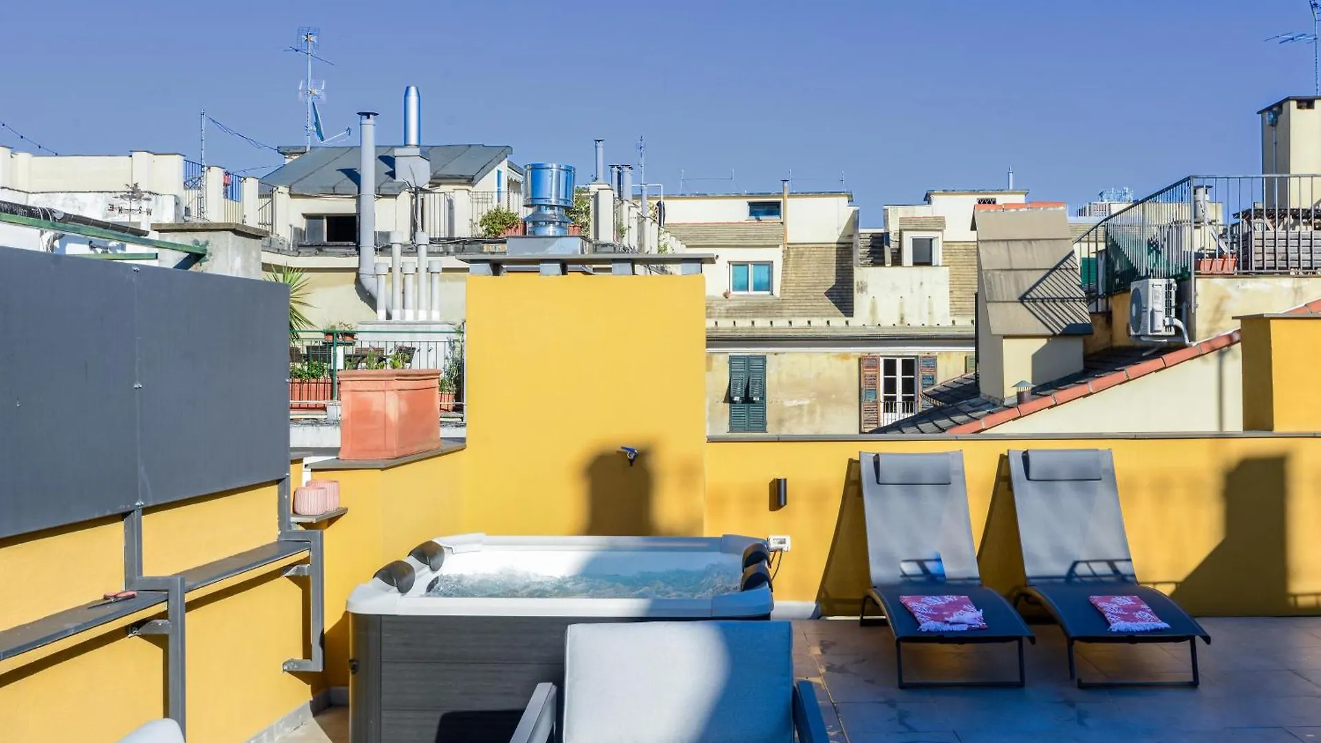 شقة Attico Centro Con Terrazza E Jacuzzi E Parcheggio Privati جنوة 0*,  إيطاليا